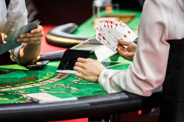 Super Sic Bo table interface showing multiplier indicator and bonus feature